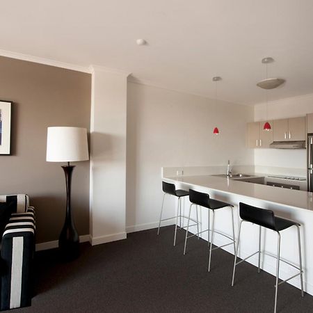 Mantra On The Park Aparthotel Melbourne Eksteriør bilde