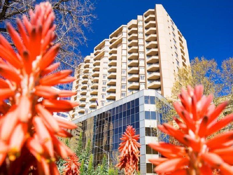 Mantra On The Park Aparthotel Melbourne Eksteriør bilde