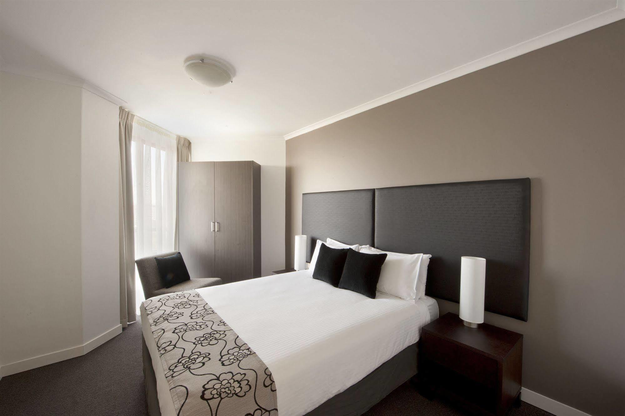 Mantra On The Park Aparthotel Melbourne Eksteriør bilde