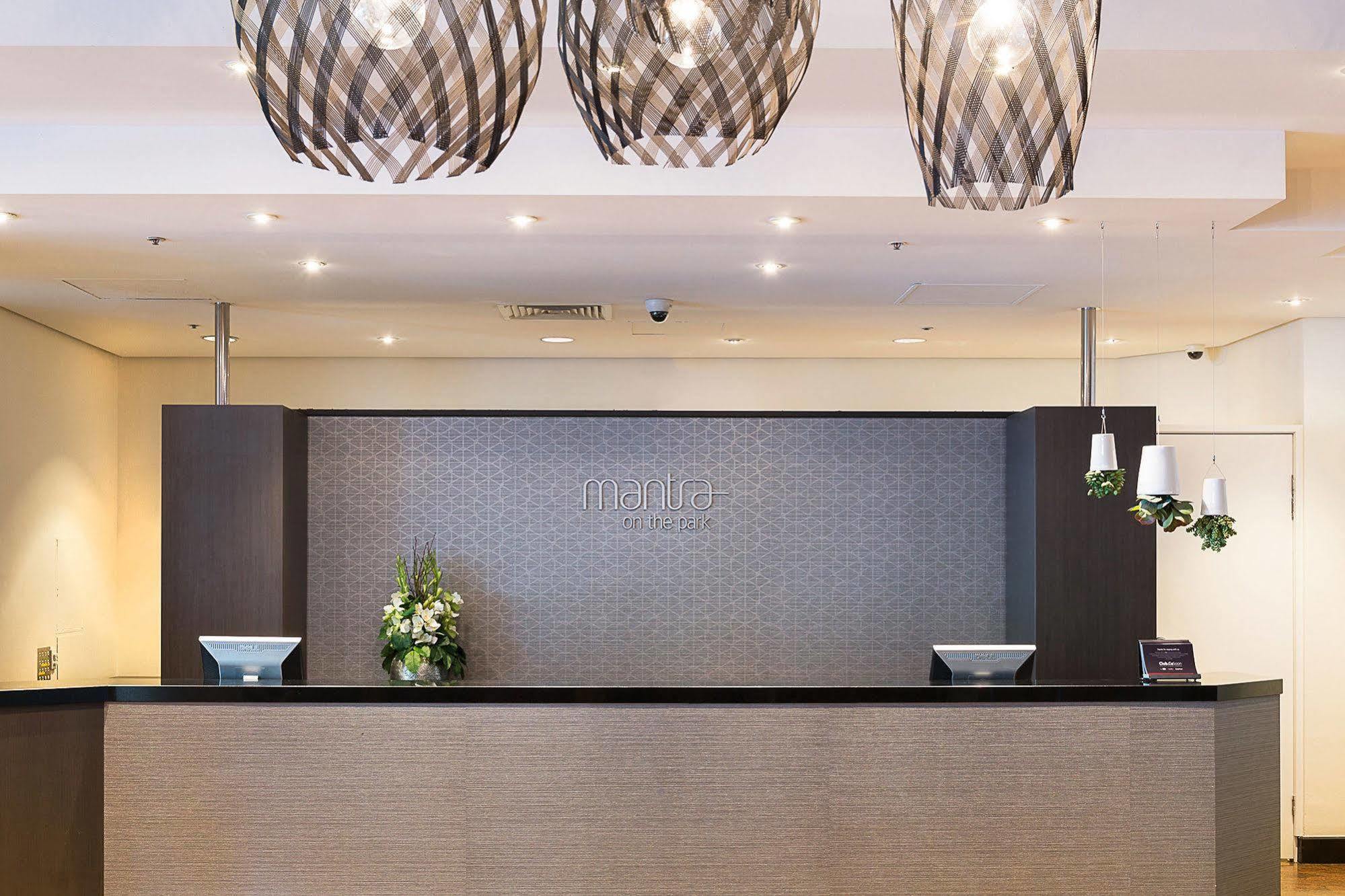 Mantra On The Park Aparthotel Melbourne Eksteriør bilde