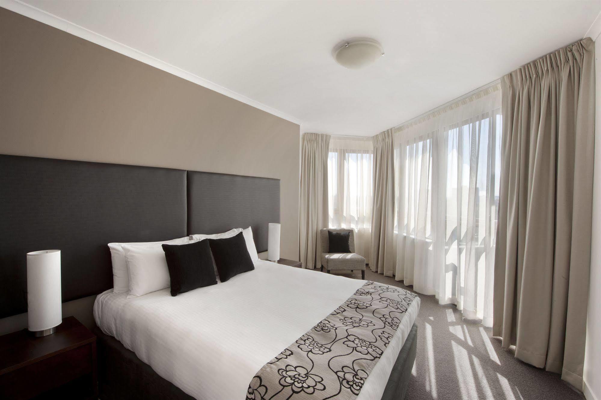 Mantra On The Park Aparthotel Melbourne Eksteriør bilde